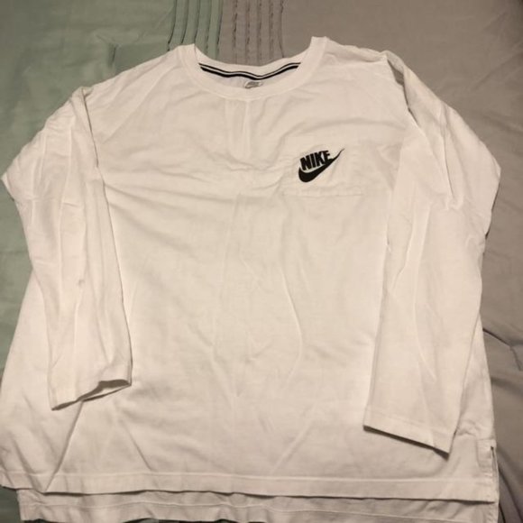 Nike Long Sleeved Shirt - Picture 1 of 2